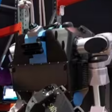 Moby 3 (Noble Machines)